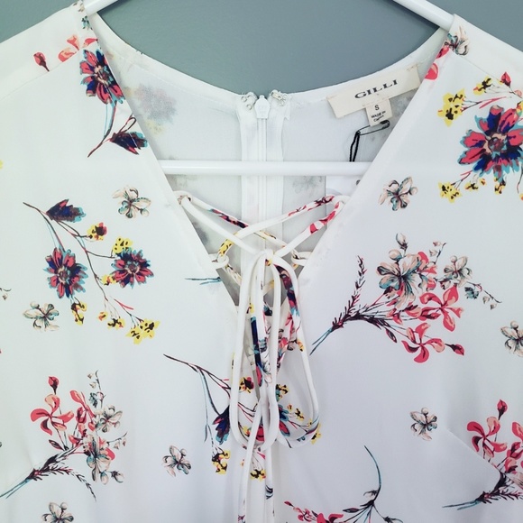 Beautiful White Flower Print Dress size Small - Picture 2 of 4